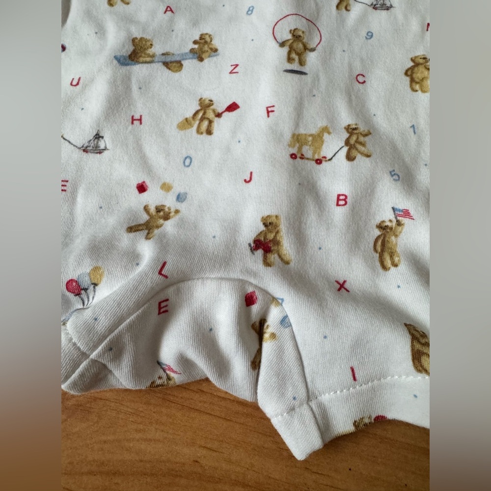 Ralph Lauren Baby Boy All Cotton Shorttall Romper w Polo Bear Alphabet Print 9 M - Picture 11 of 11